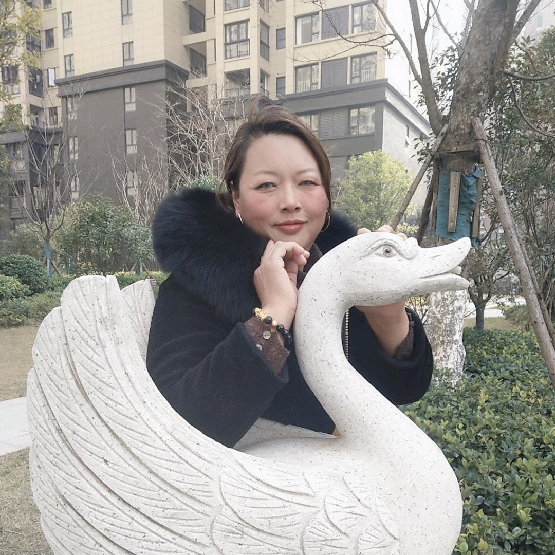 谢  姐