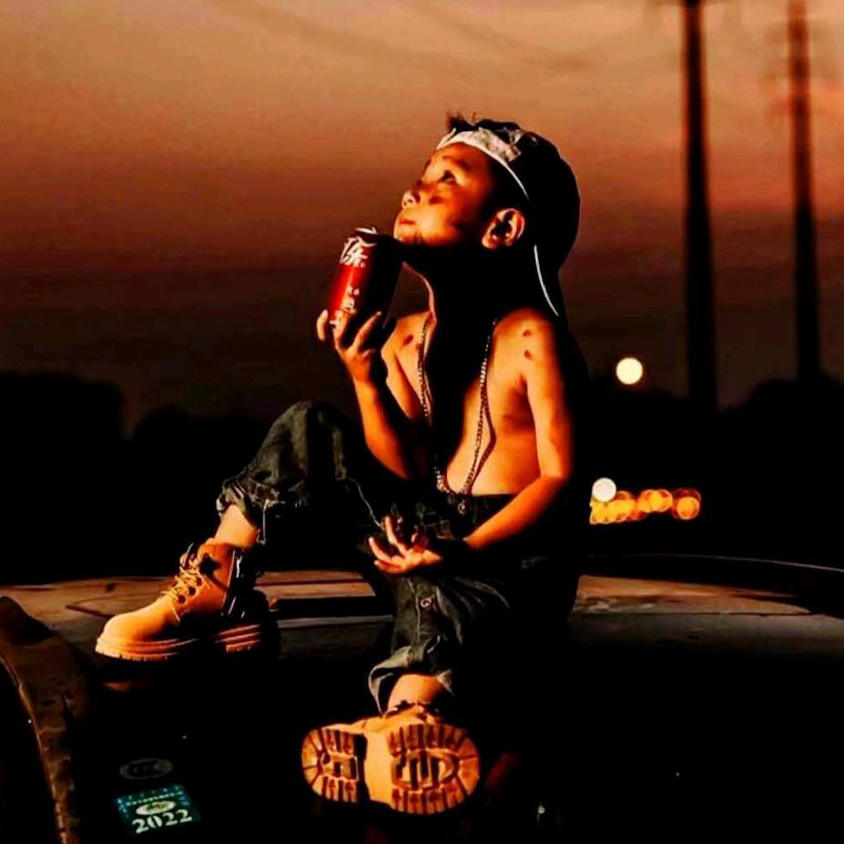 大白(●––●)