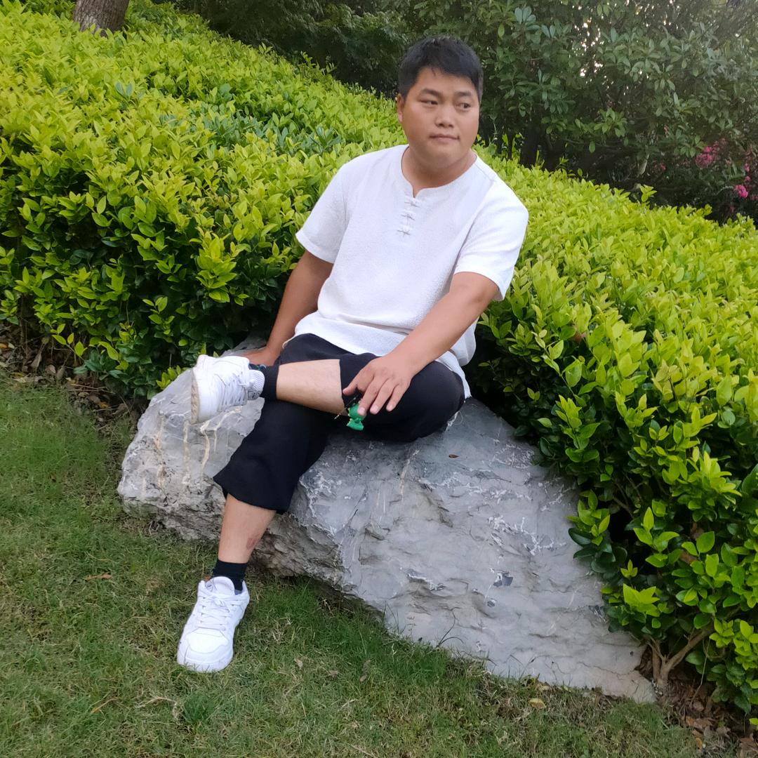 闫振标