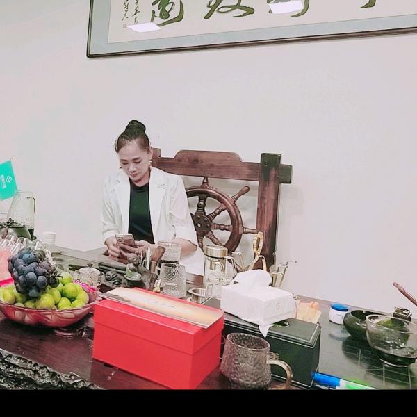罗小小
