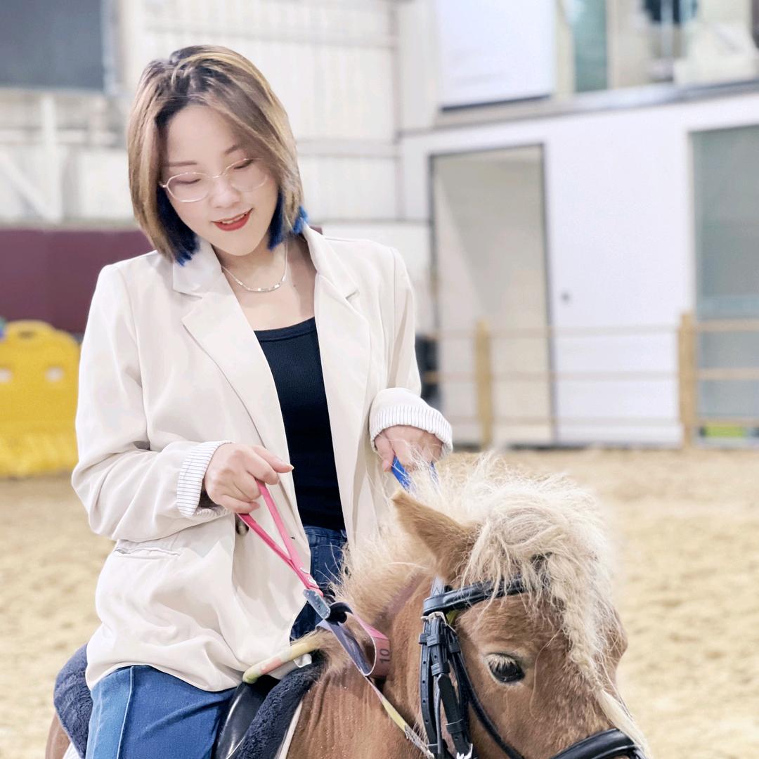 向骐国际马术～媚媚Luna