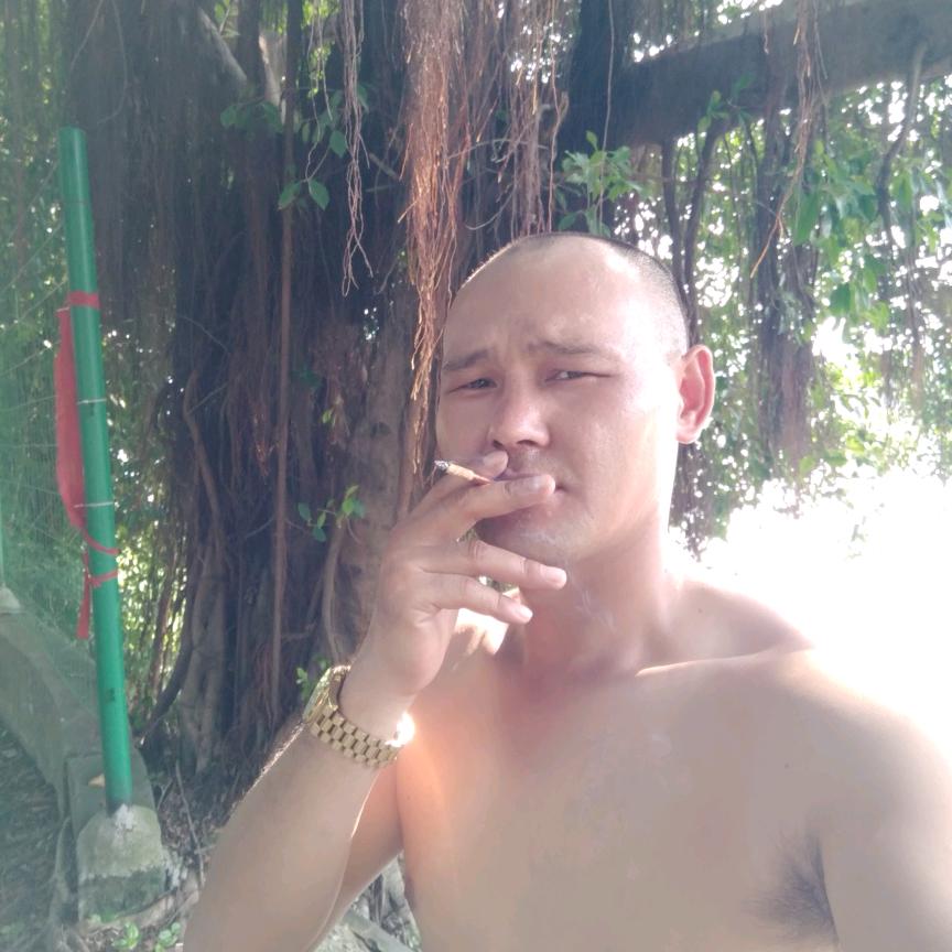 不一样的人生，走着不同的路，