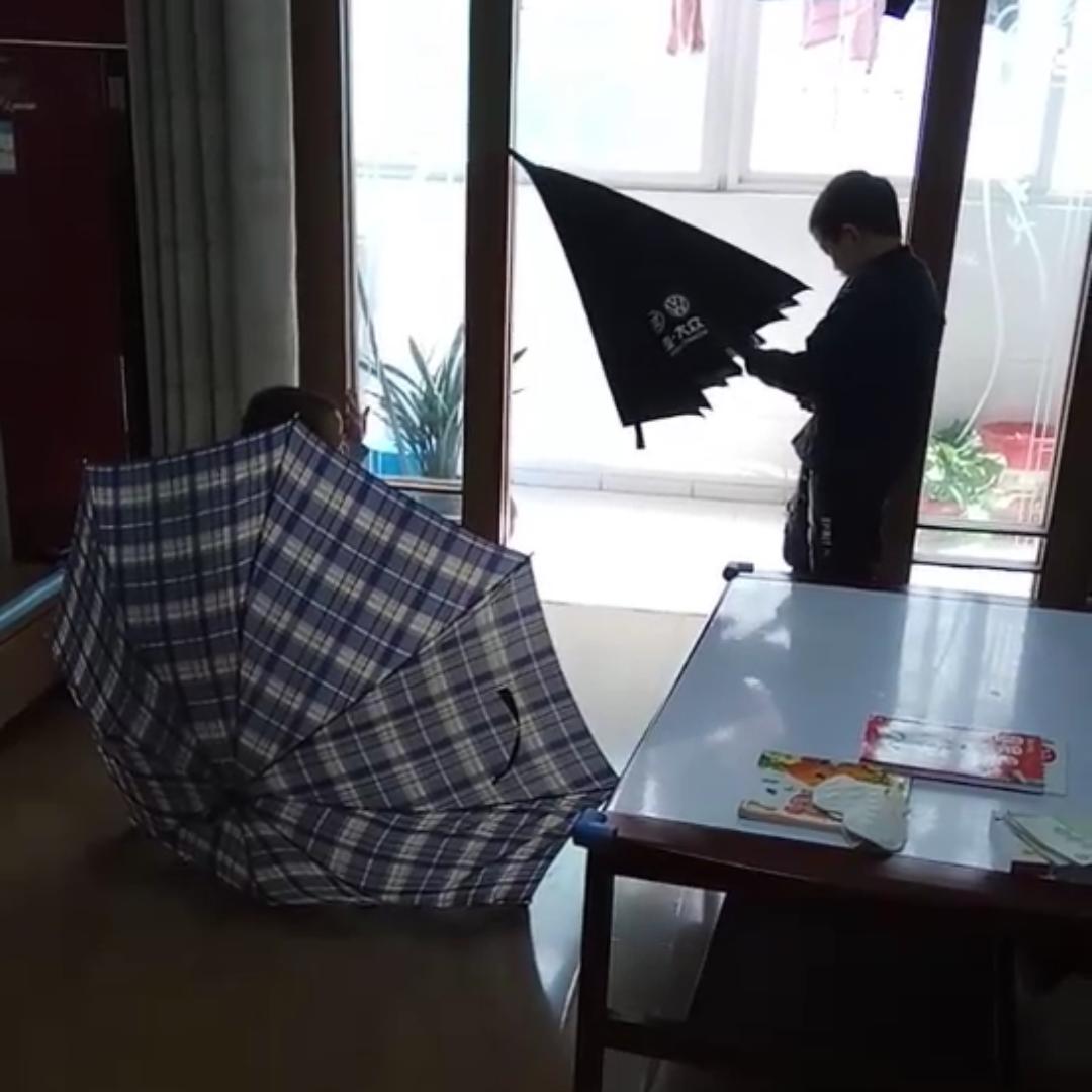 山泉竹林