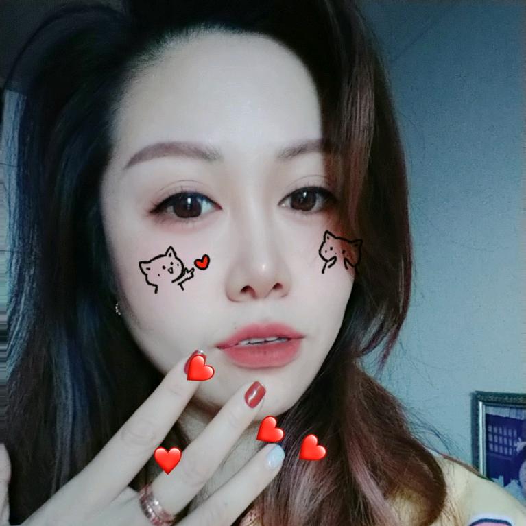 艾霏尔彩妆美甲店