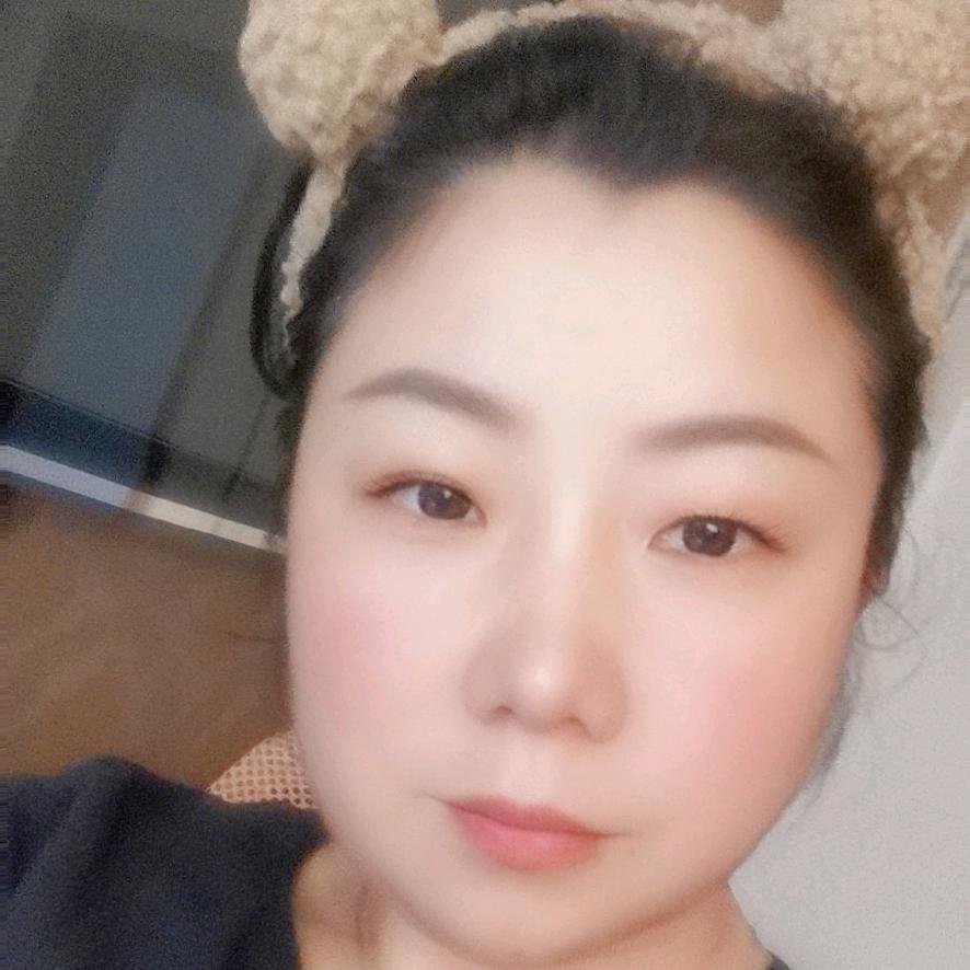 英子