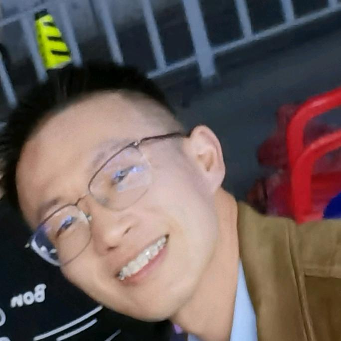 纵情向前的强仔