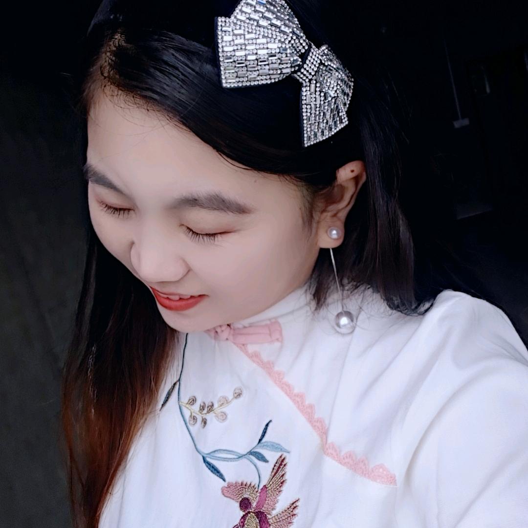 大脸妹