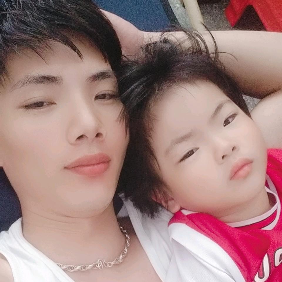 小眼睛迷人