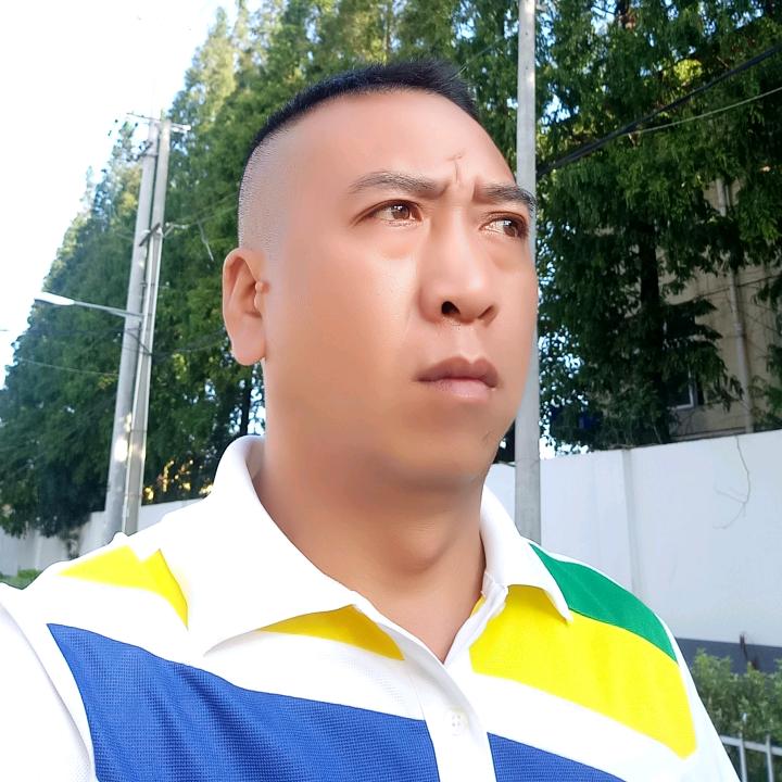 穷人闹市无人问，富在深山有运亲