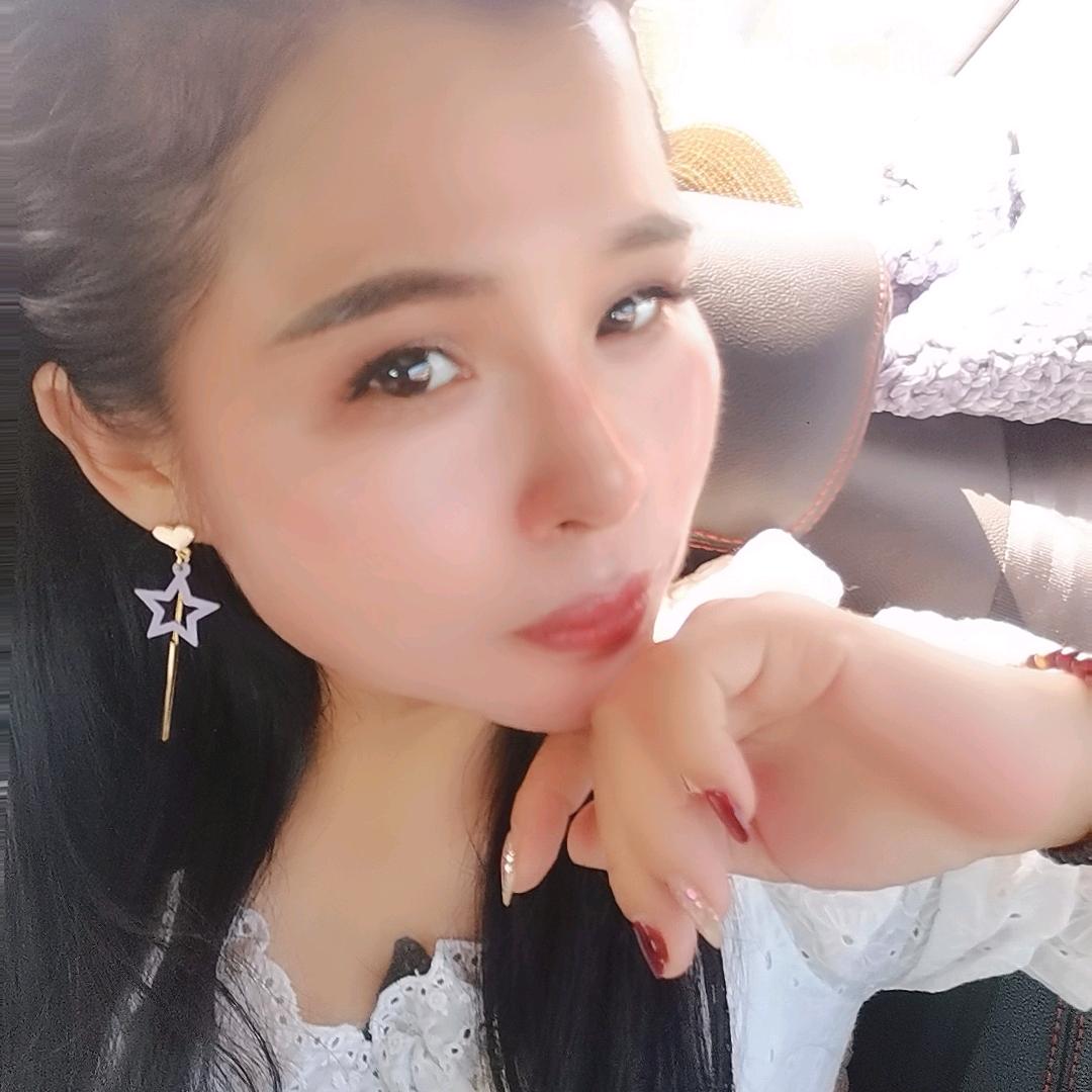 爱🎤唱歌的小燕子