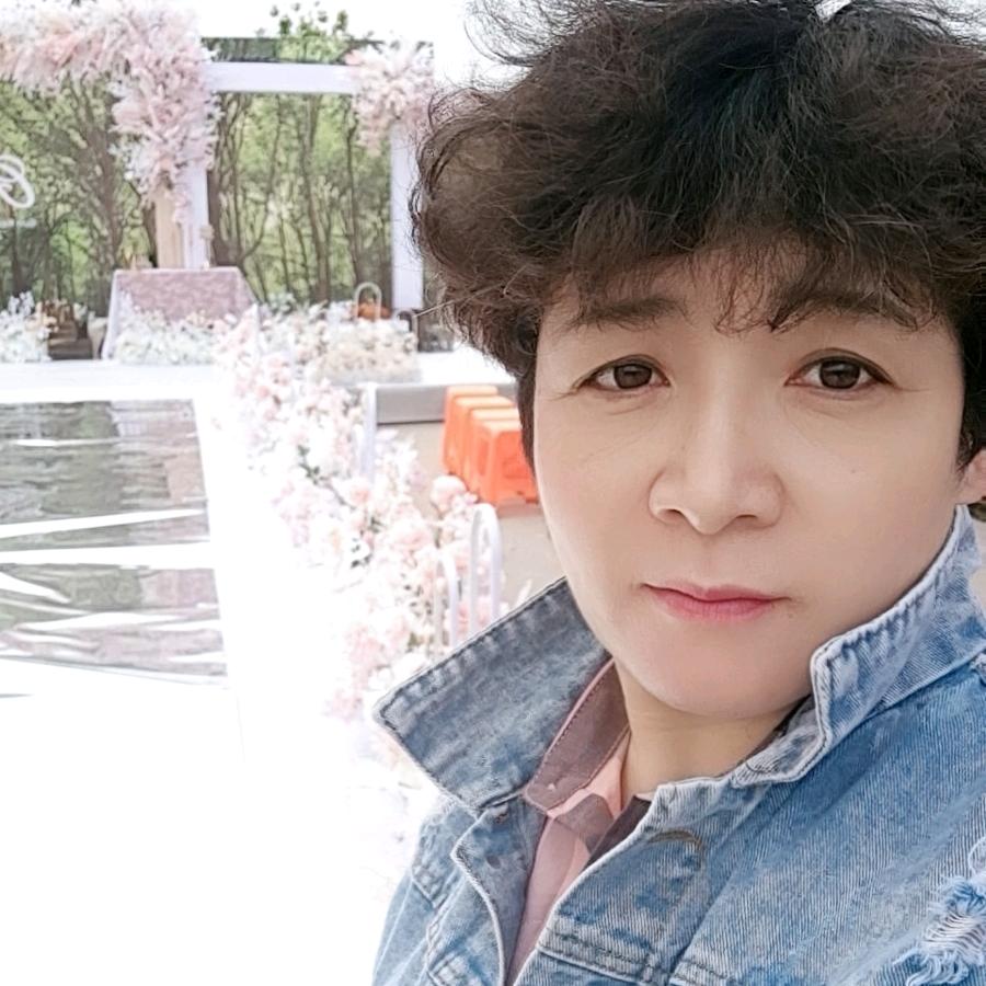 爱之缘婚庆，胡姐