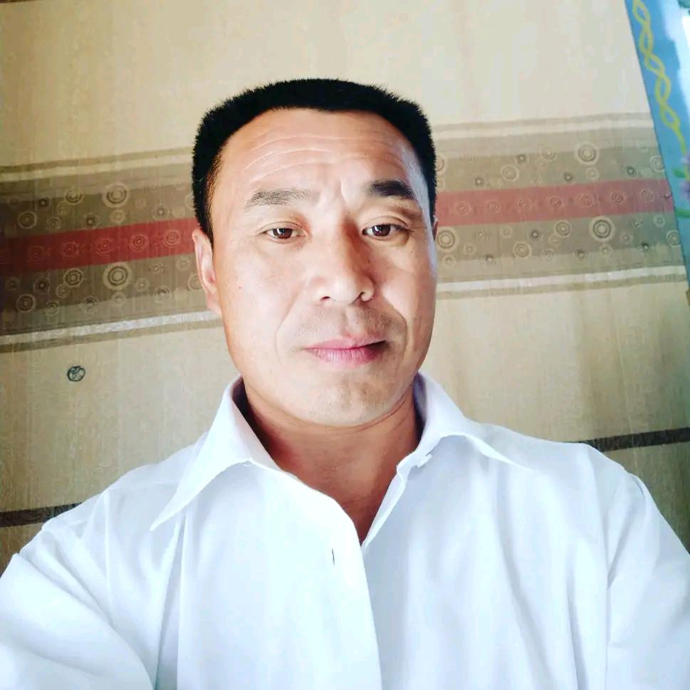 李建伟