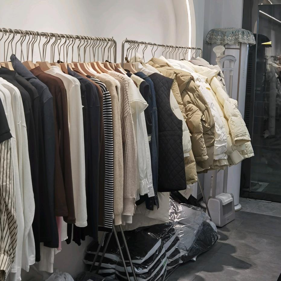 精品店清仓