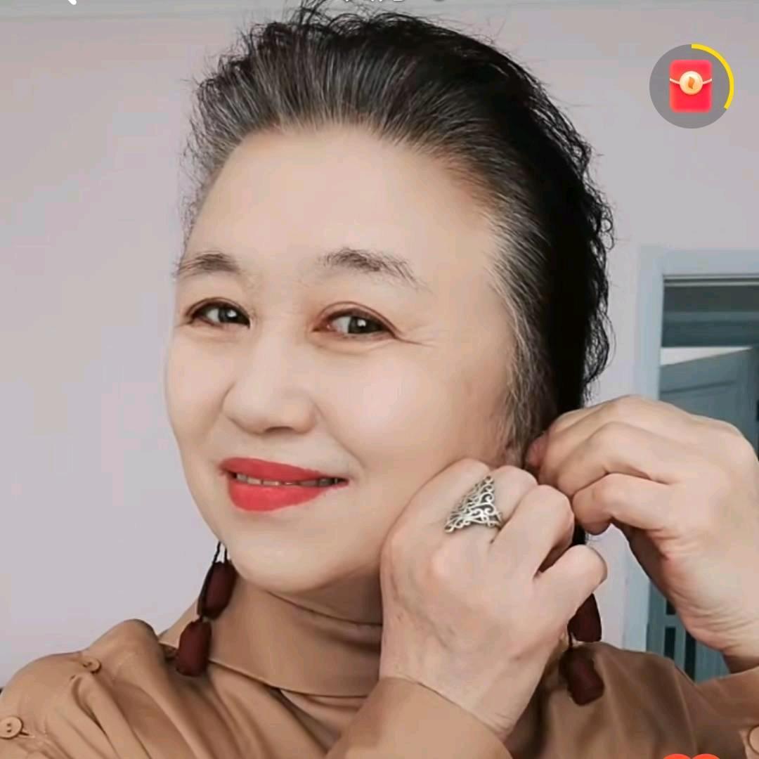 穷游老太婆