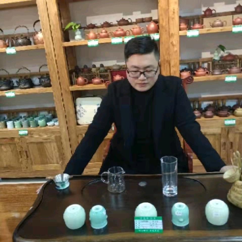 秦努力