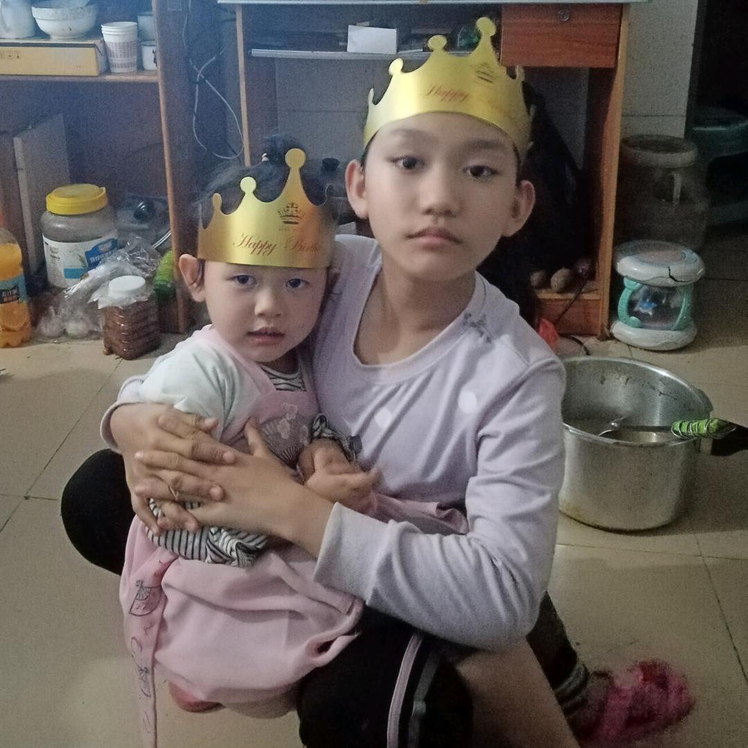 这姐妹俩儿