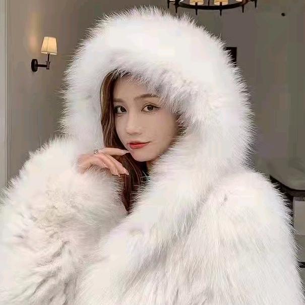 艾羽菲服饰