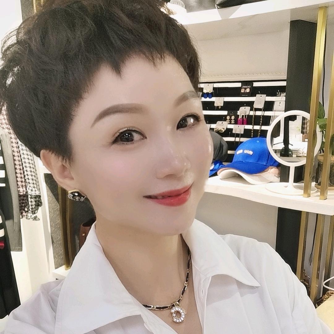 蕲春薇爷的女装店