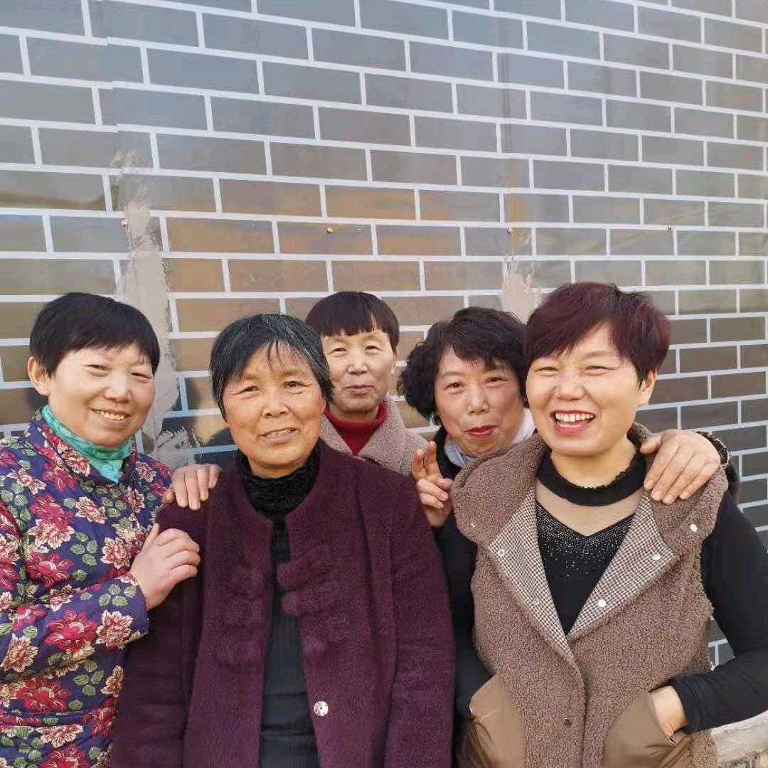 幸福的农村人。