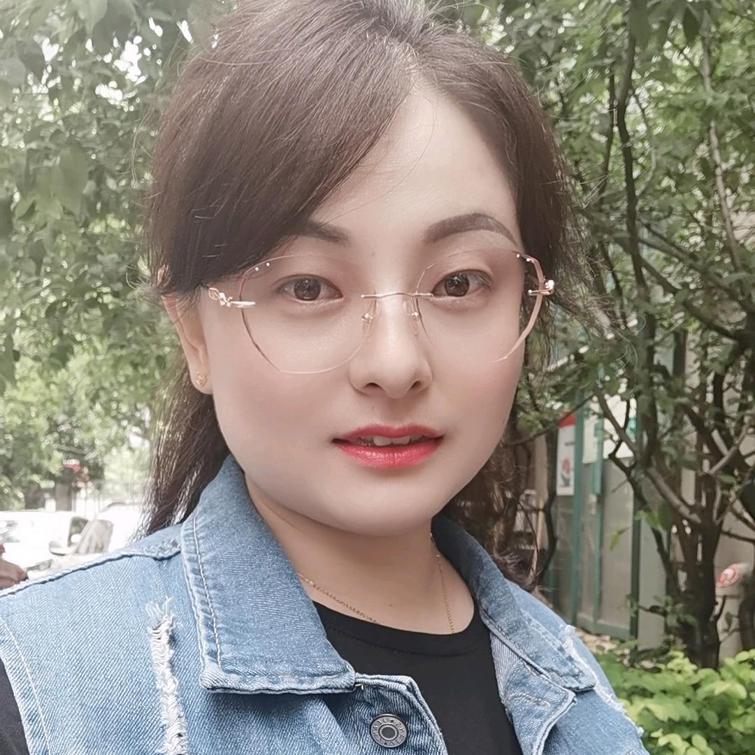 萍水相逢