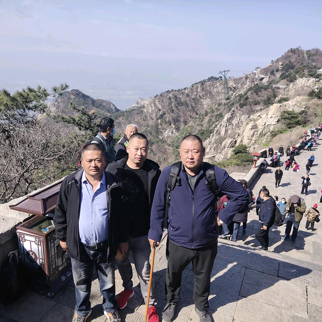 鸿天酒业—王建强