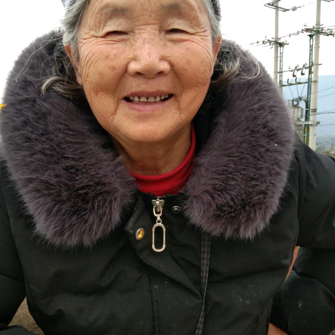 和平胡大姐