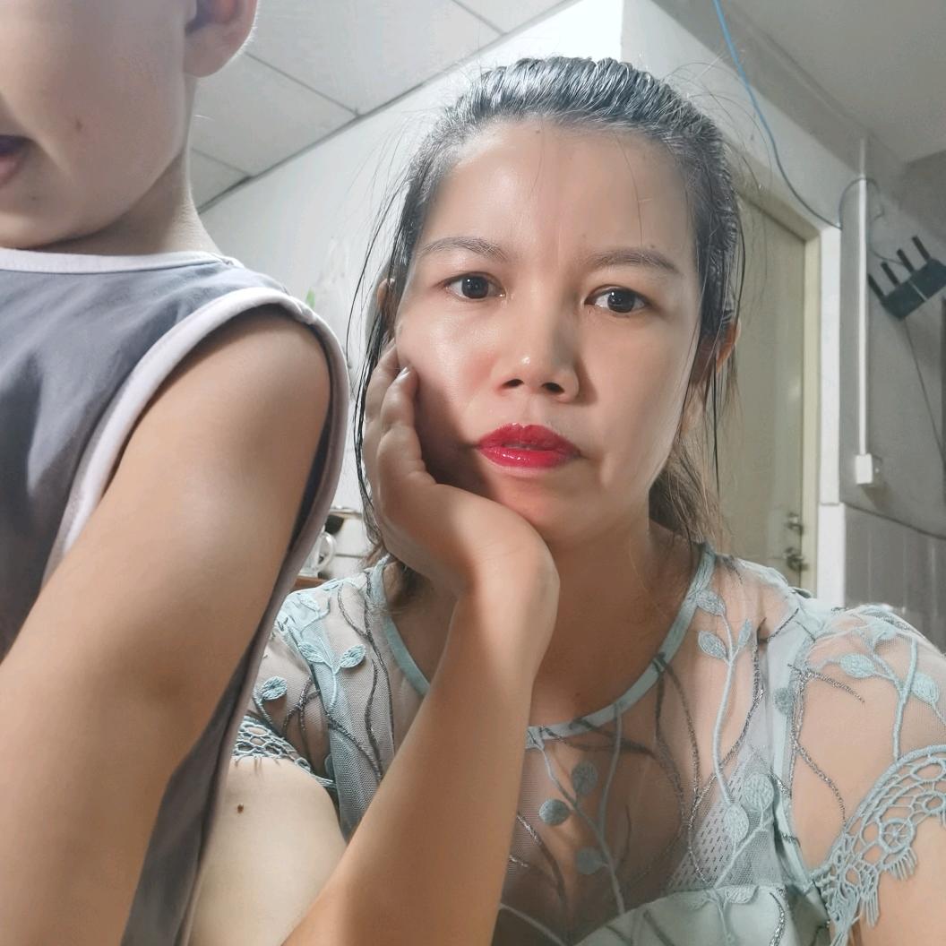 😘微笑🌼向钱💰