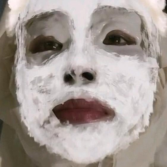 姐爱臭美？？？