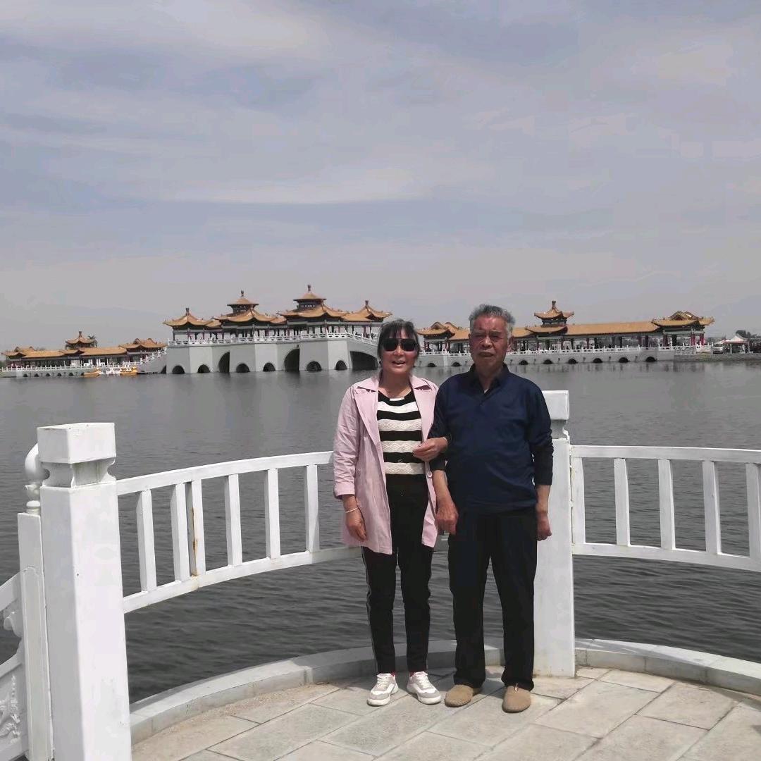 相亲相爱一家人