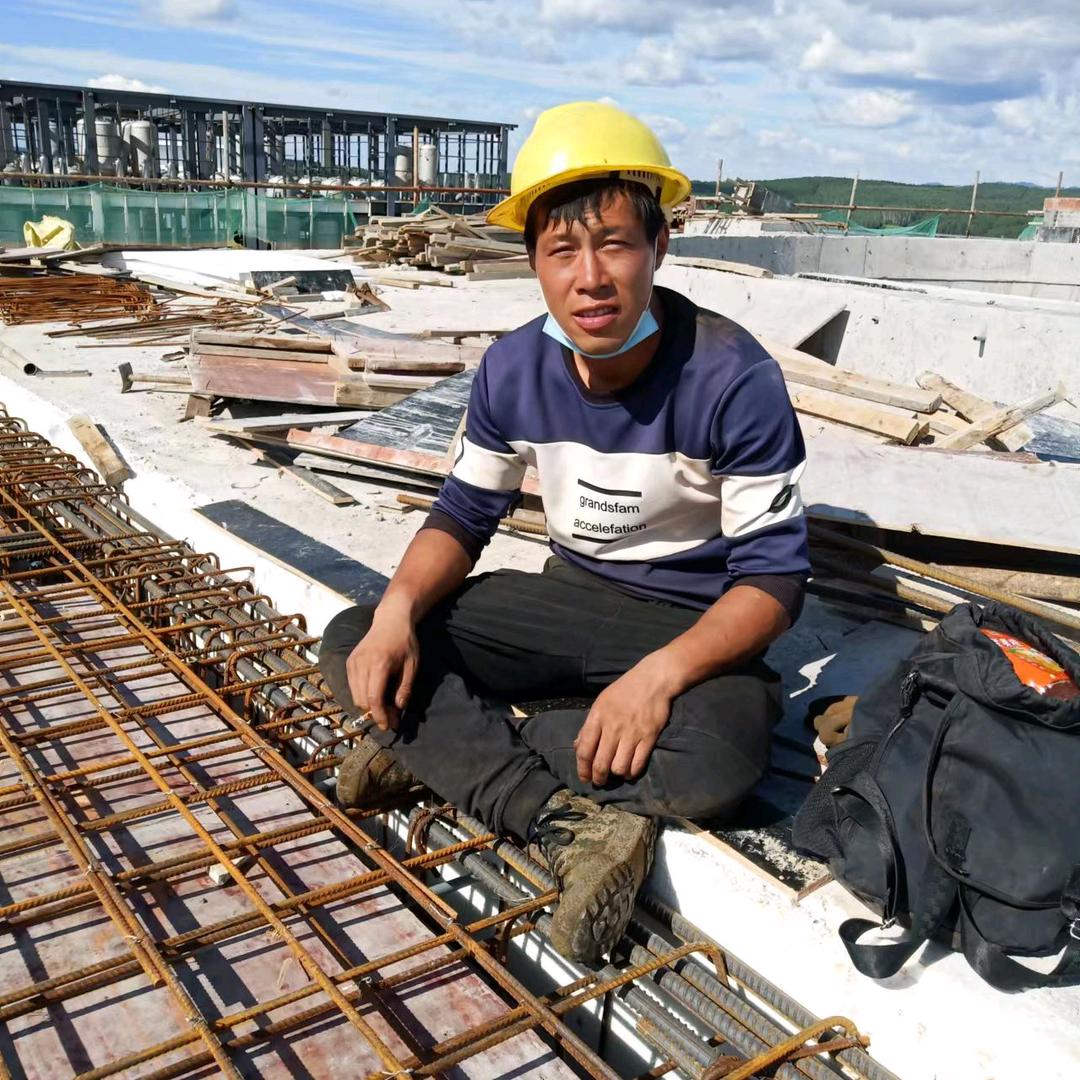 七台河杨小子刚筋工大岗百人团队