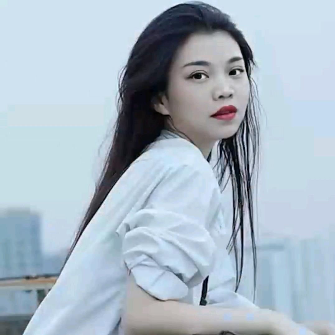 ☛是xiao.妮姐姐呀♥☚