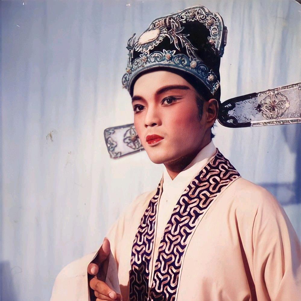 檀板清歌忆当年