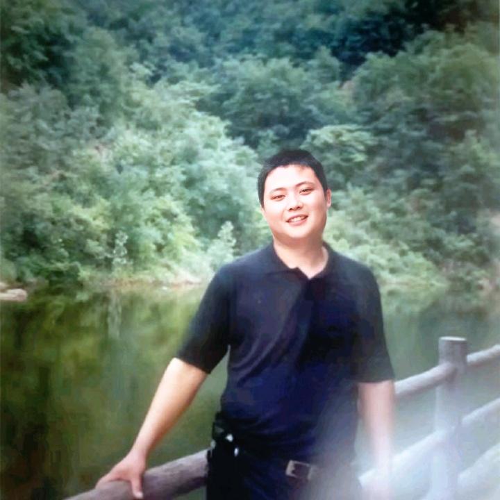 孙召伟