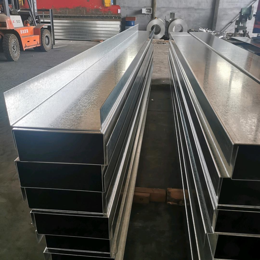 山东博兴县金汇大型天沟水槽折弯厂—王金安