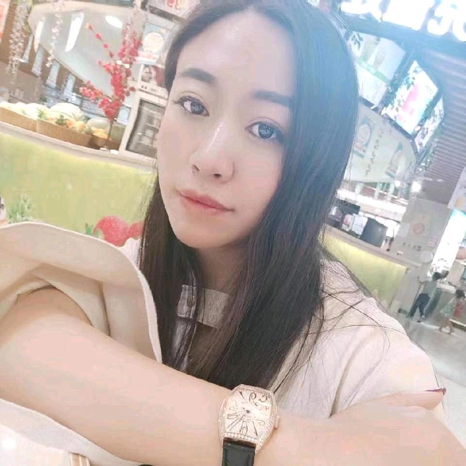 年华落枕边
