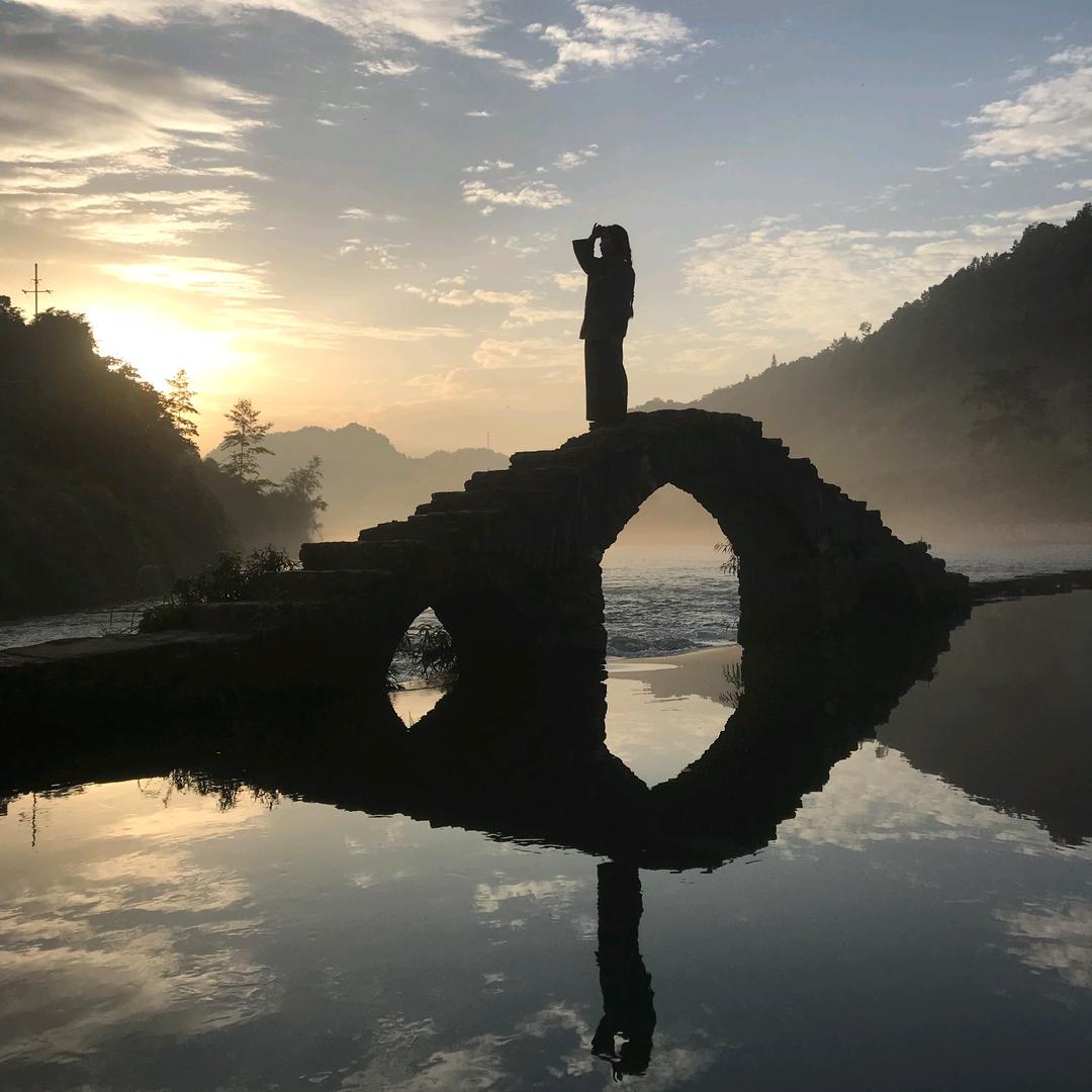 Ai拉芳