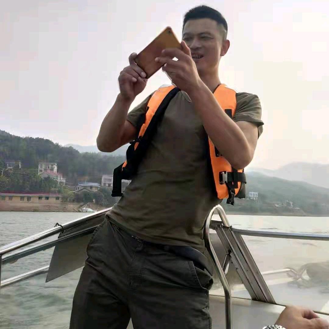 龙腾四海