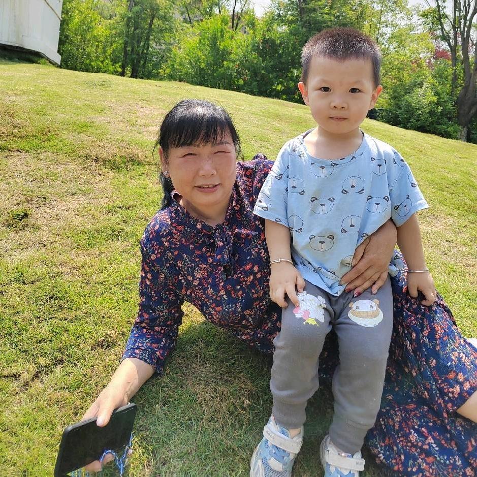 生活屁颠屁颠的过