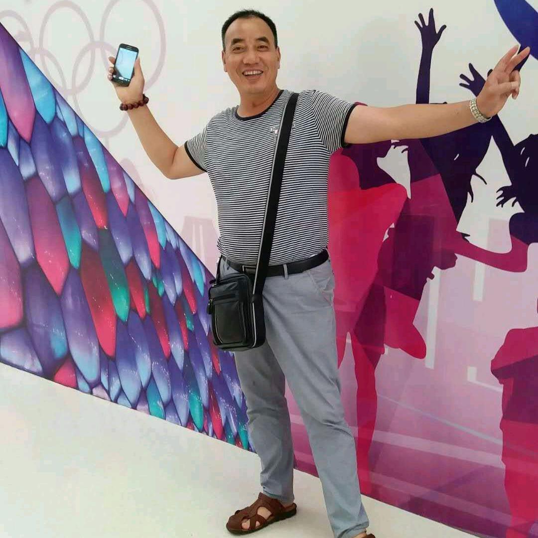 固始卖童装  童鞋  青少年装 杨二哥