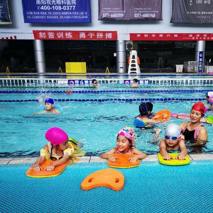 中心游泳馆刘克教练