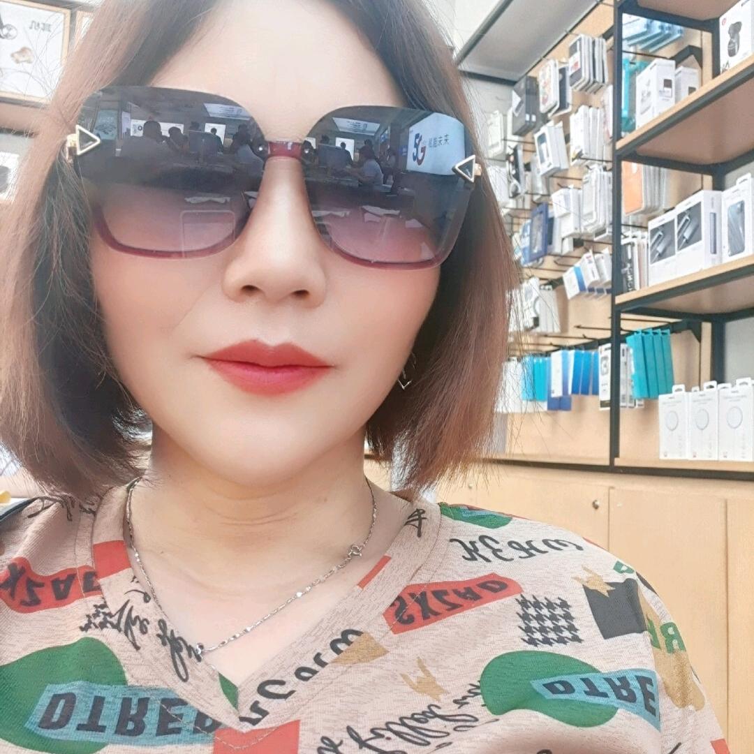 tan，相亲相爱一家