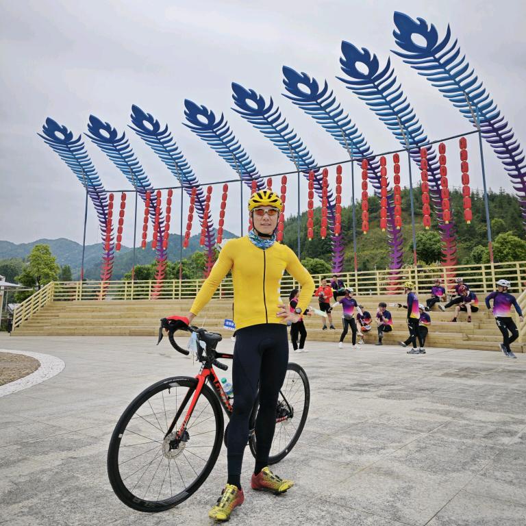 赖子哥-信丰捷安特自行车