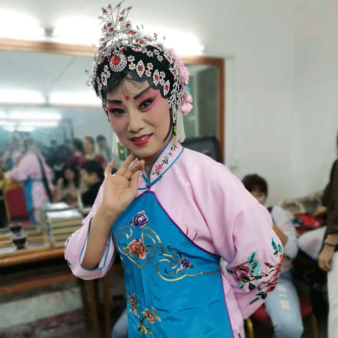 推剧演员王克影