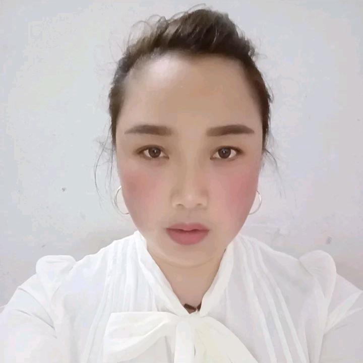 单身女人。