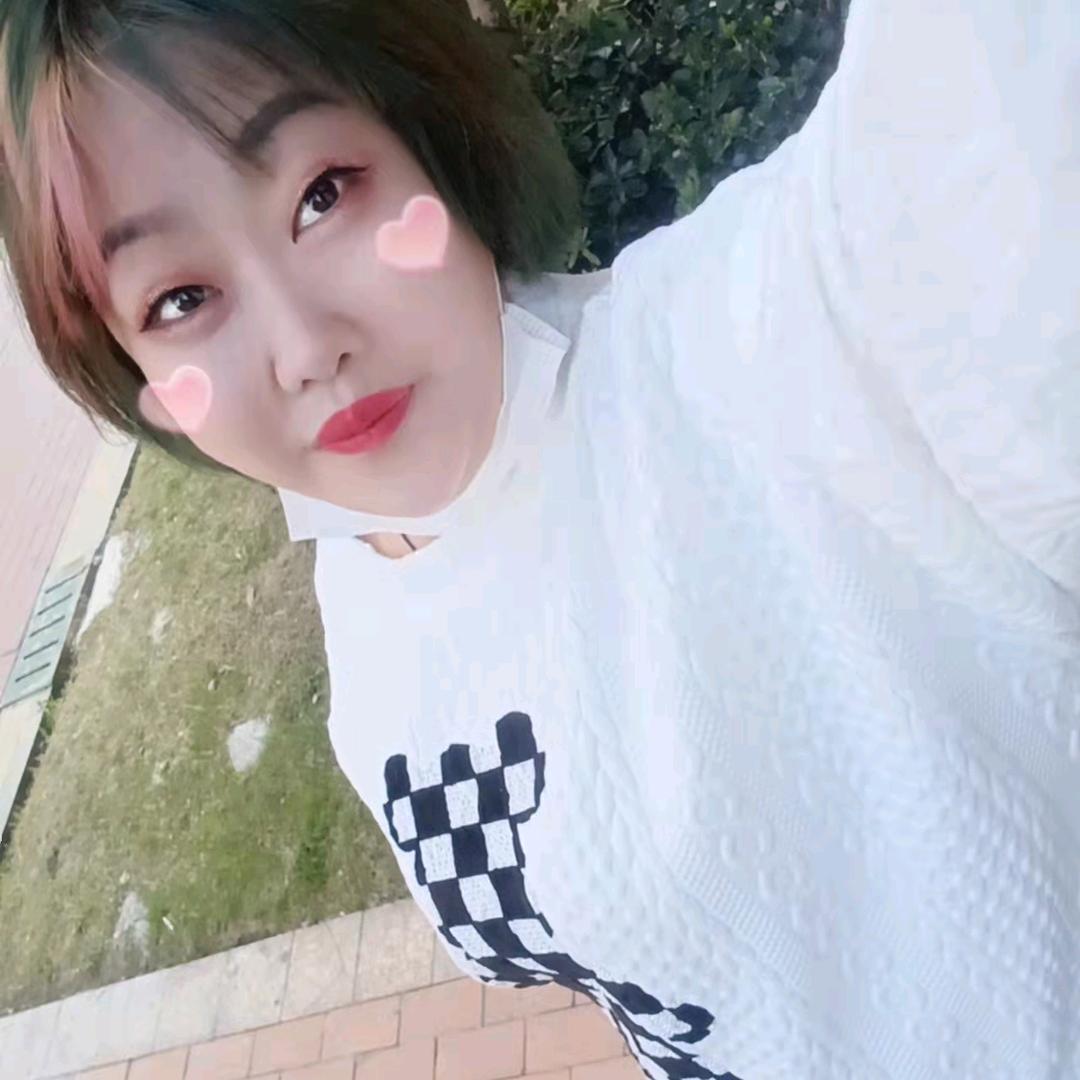 小胖妹😀😀😀