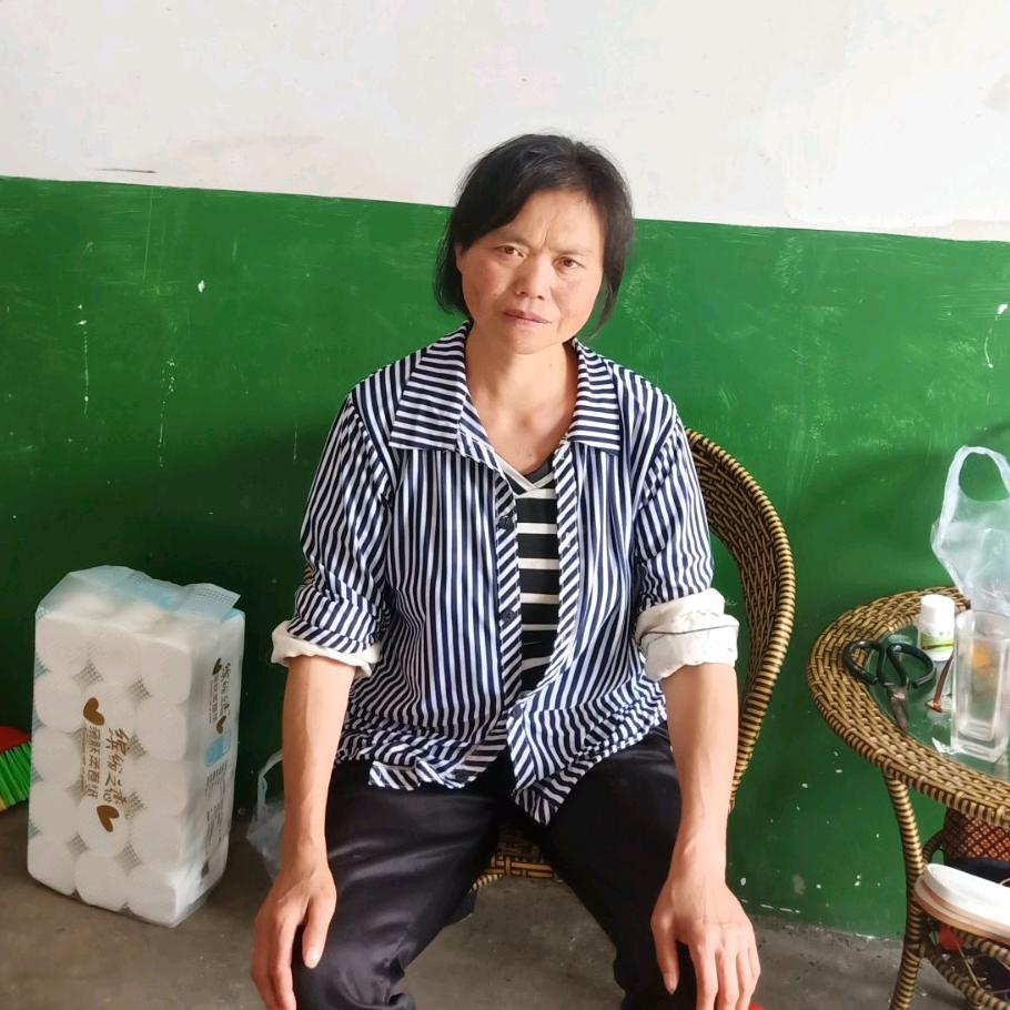张国秀