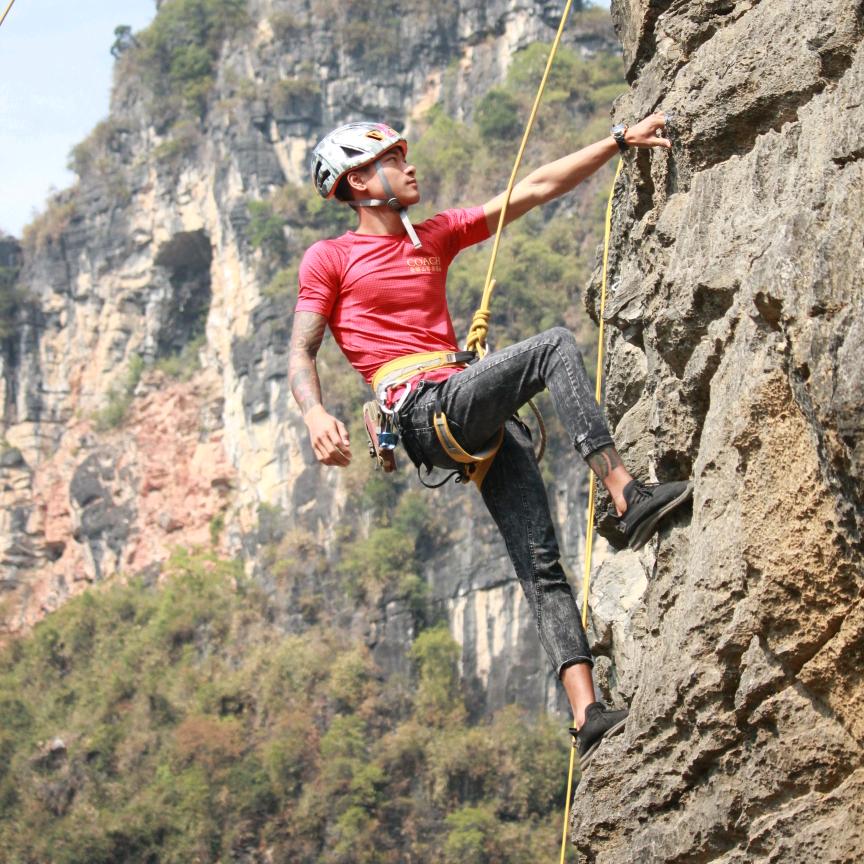 凌枫（攀岩教练🧗‍♀️）