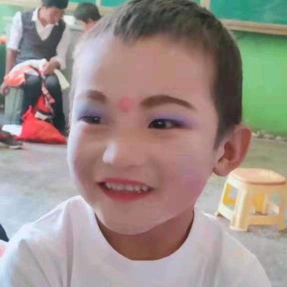 西藏男孩