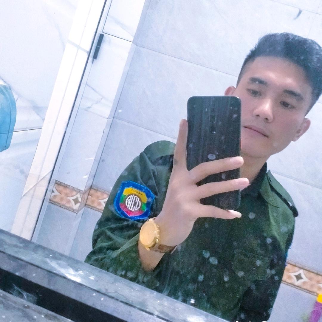 单身小伙🇲🇲