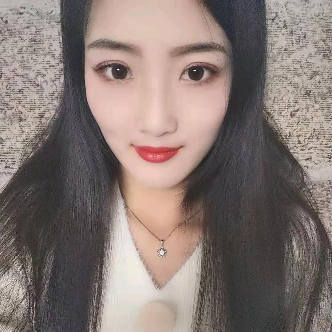 莹☆冰淇淋般的甜美头像